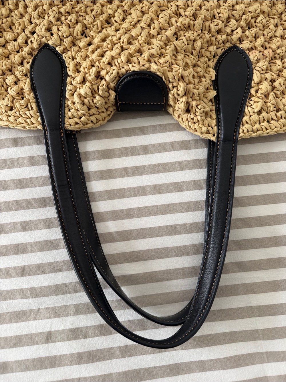 Coach Beige Straw Tote with Black Leather Handles and Gold 'C' Accent - Picture 6 of 6